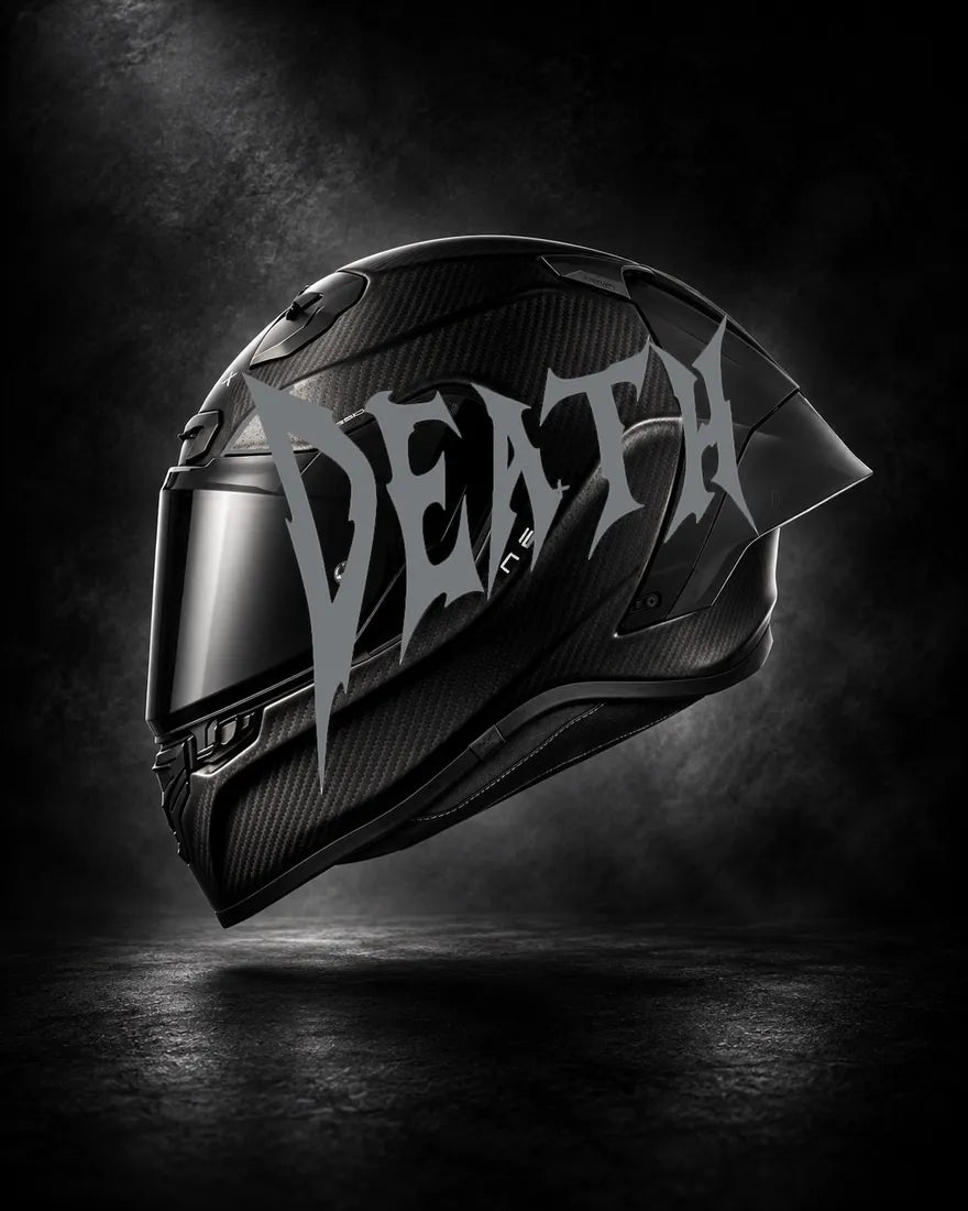 Casque carbone avec lettrage DEATH gris nardo, sticker casque style Novocare