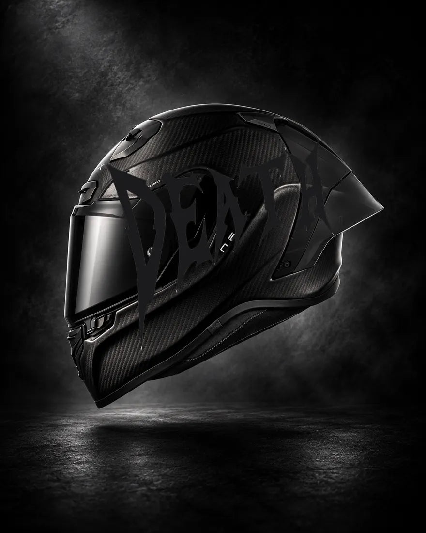 Casque carbone avec lettrage DEATH noir mat, sticker casque style Novocare