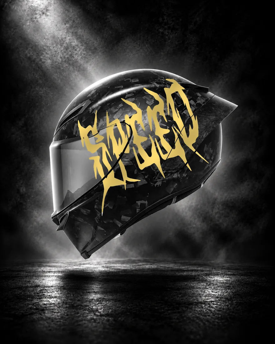 Casque carbone avec lettrage SPEED doré, sticker casque Trash Crush